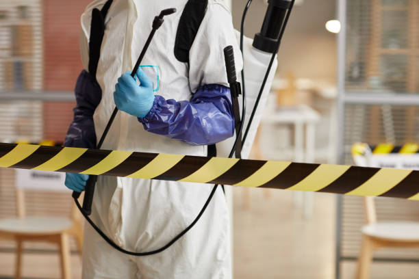 Professional Infectious Disease Decontamination technician working in Belvedere Tiburon, CA